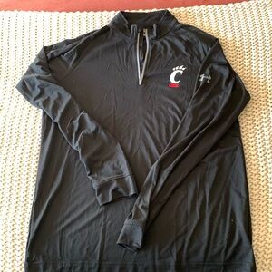 Men’s Under Armour University of Cincinnati large black quarter zip